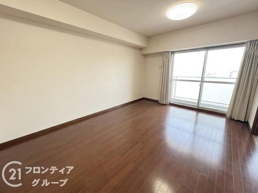 3LDK apartment in Nishi Ward, Sakai, Osaka - Photo 1