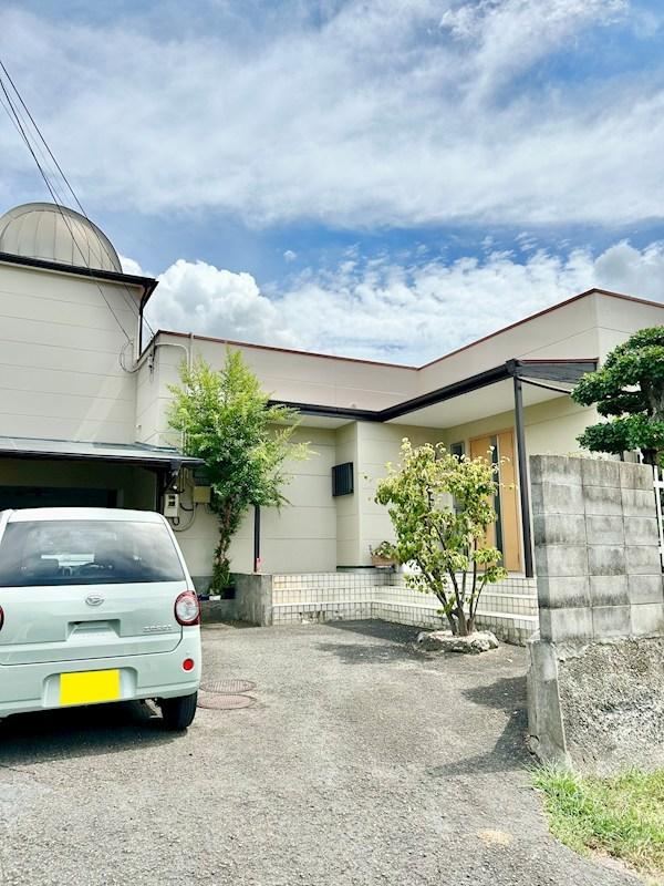 5LDK house in Matsuyama, Ehime - Photo 1