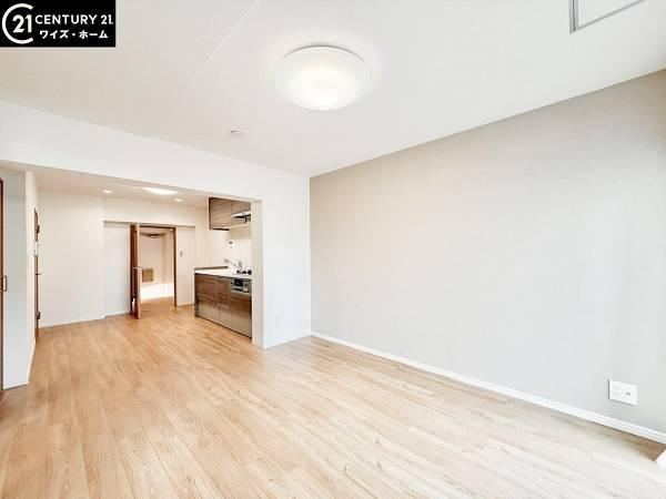 2LDK apartment in Ota Ward, Tokyo - Photo 1