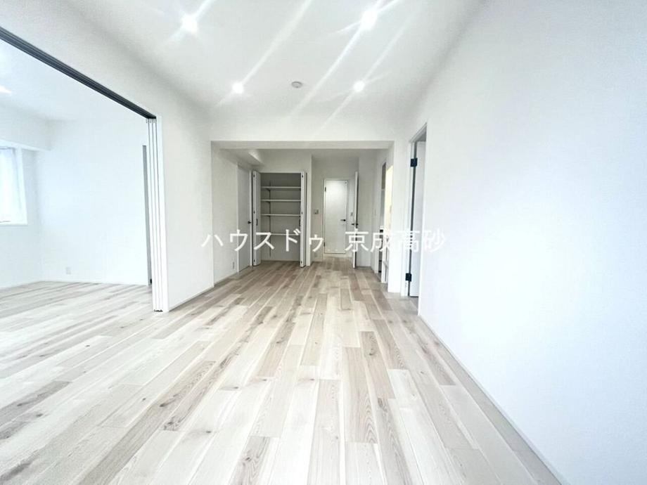 3LDK apartment in Katsushika Ward, Tokyo - Photo 1
