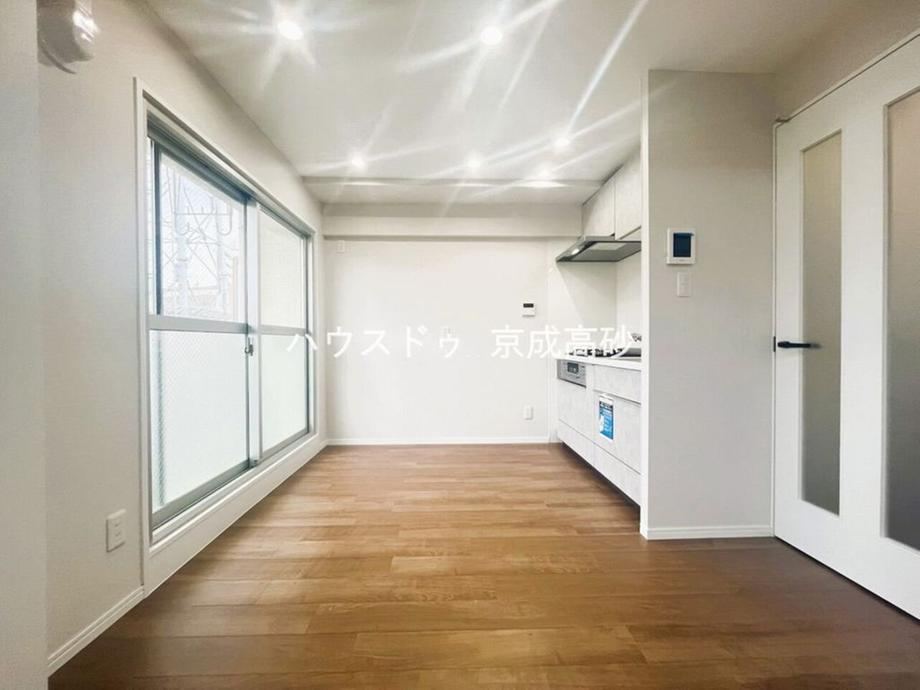 2DK apartment in Katsushika Ward, Tokyo - Photo 1