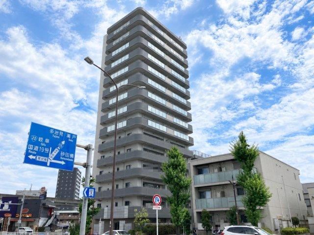 3LDK apartment in Higashi Ward, Nagoya, Aichi - Photo 1