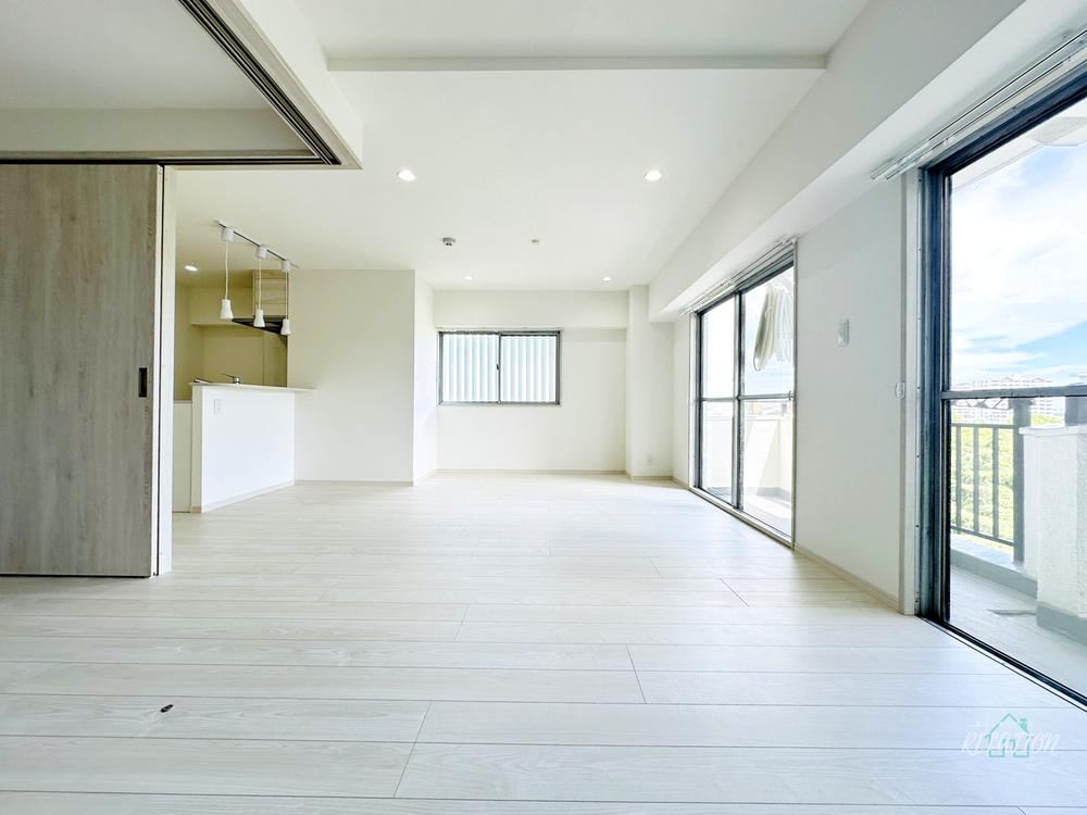 3LDK apartment in Hiratsuka, Kanagawa - Photo 1