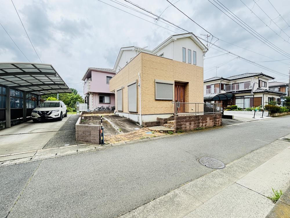 4LDK+S house in Samukawa, Koza District, Kanagawa - Photo 1
