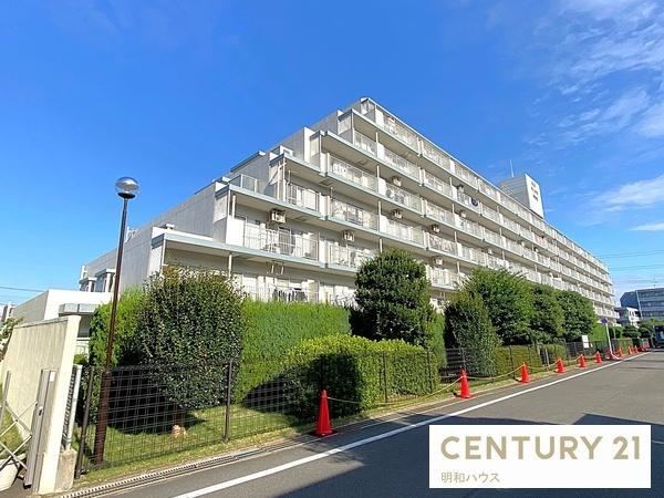 2LDK+S apartment in Tsurugashima, Saitama - Photo 1