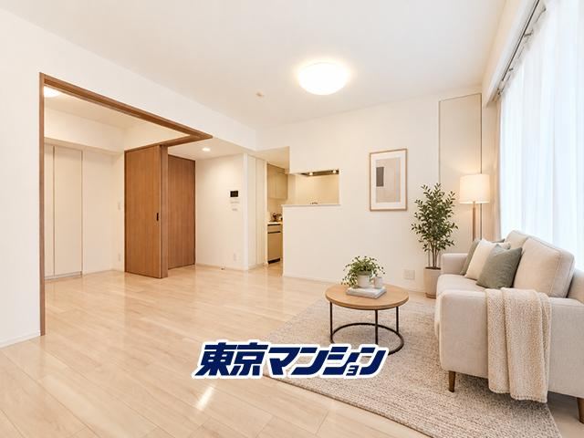 2LDK apartment in Toshima Ward, Tokyo - Photo 1