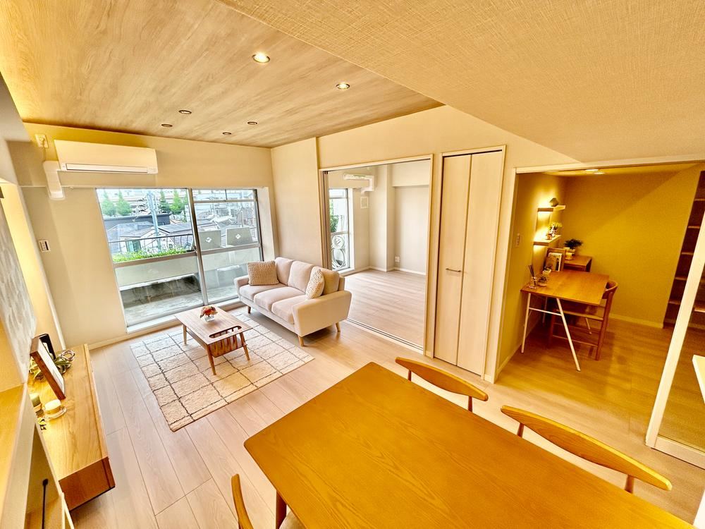 2LDK+S apartment in Suginami Ward, Tokyo - Photo 1