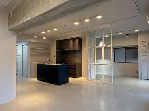 2LDK+S apartment in Hakata Ward, Fukuoka - Photo 1