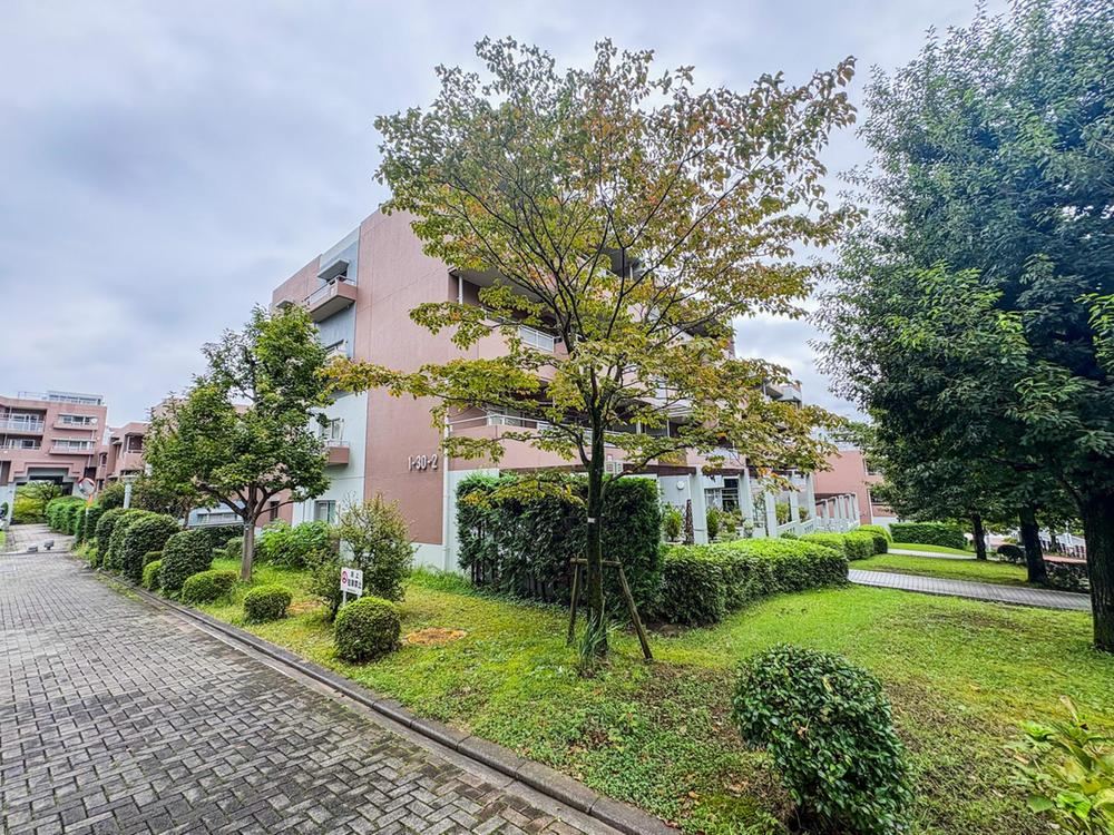 4LDK apartment in Hachioji, Tokyo - Photo 1