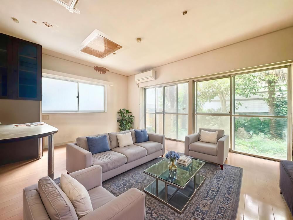 3LDK apartment in Chofu, Tokyo - Photo 1