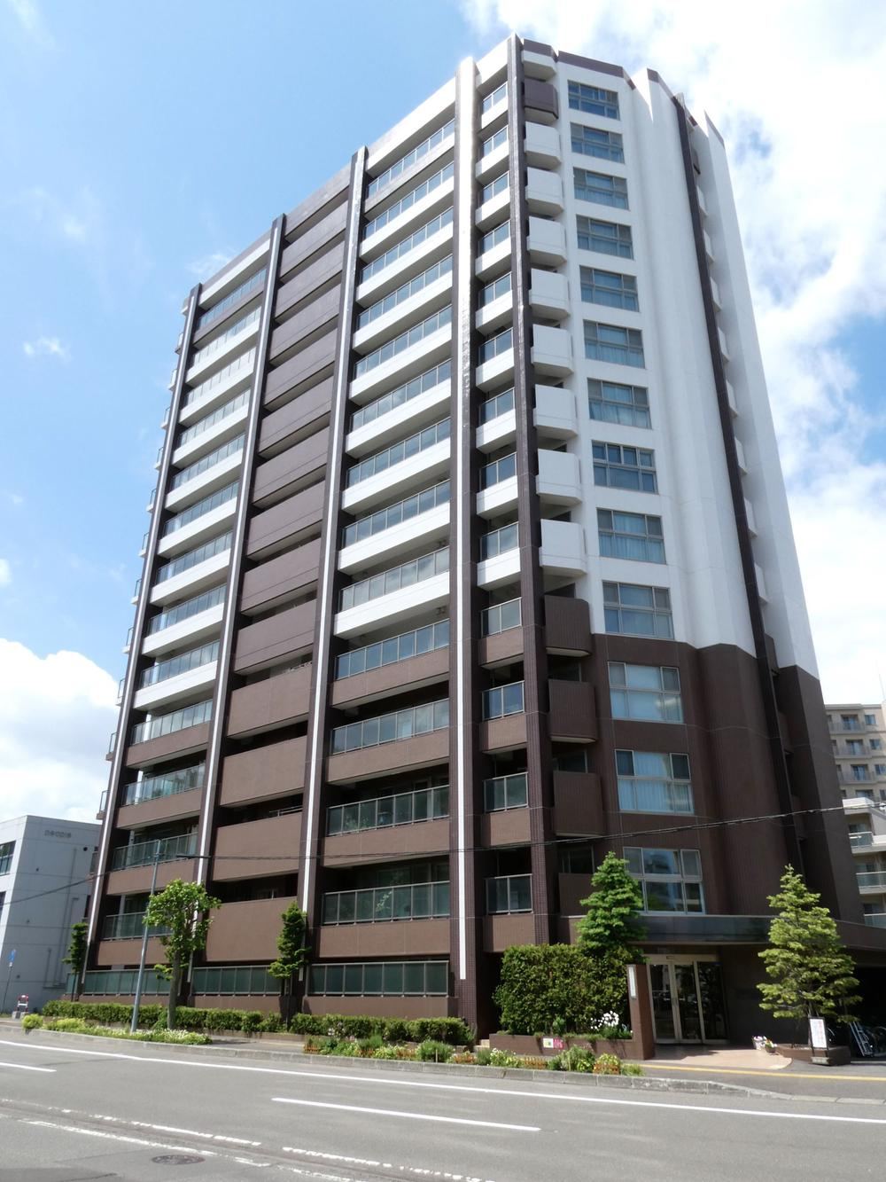 3LDK apartment in Atsubetsu Ward, Sapporo, Hokkaido - Photo 1