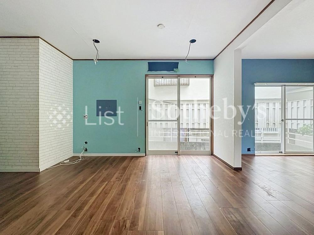 2LDK house in Naka Ward, Yokohama, Kanagawa - Photo 1