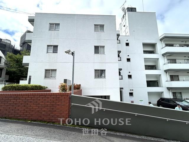 3LDK apartment in Meguro Ward, Tokyo - Photo 1