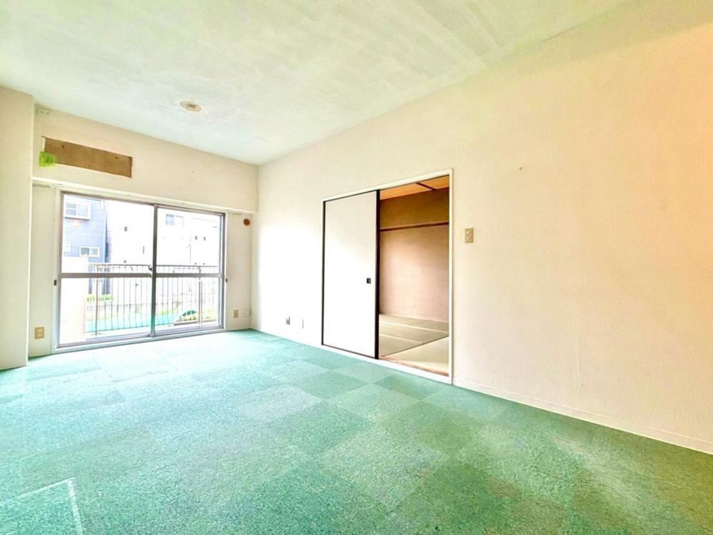 3LDK+S apartment in Toyonaka, Osaka - Photo 1