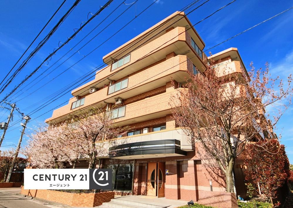 3LDK apartment in Chuo Ward, Niigata - Photo 1