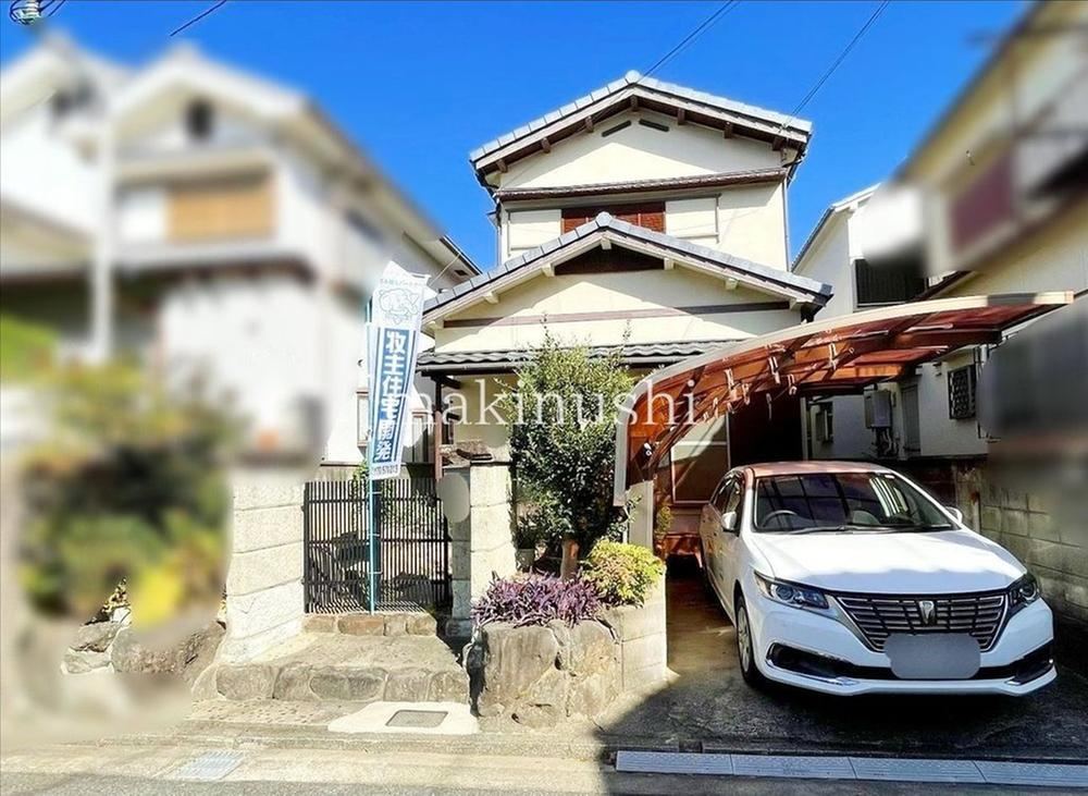4LDK house in Higashi Ward, Sakai, Osaka - Photo 1