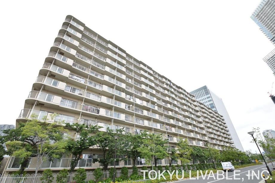 2LDK+S apartment in Chuo Ward, Tokyo - Photo 1
