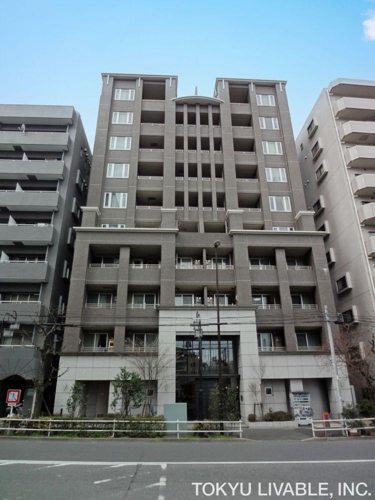 2LDK apartment in Shinjuku Ward, Tokyo - Photo 1
