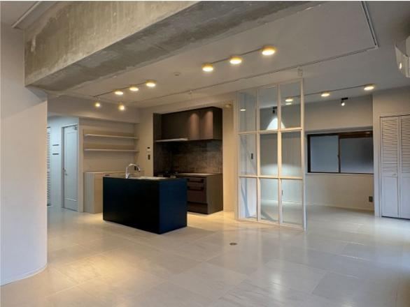 2LDK+S apartment in Hakata Ward, Fukuoka - Photo 1