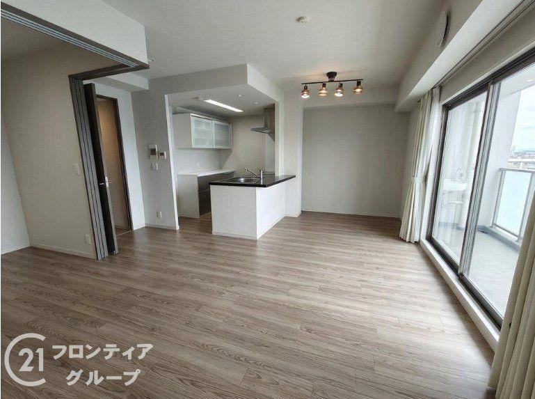 3LDK apartment in Joto Ward, Osaka - Photo 1