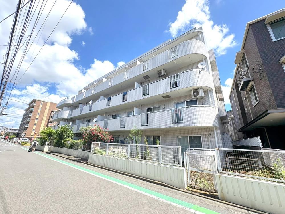 3LDK apartment in Yamato, Kanagawa - Photo 1