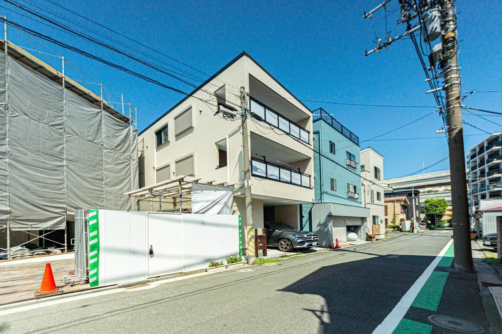 2LLDKK+2S house in Minami Ward, Yokohama, Kanagawa - Photo 1