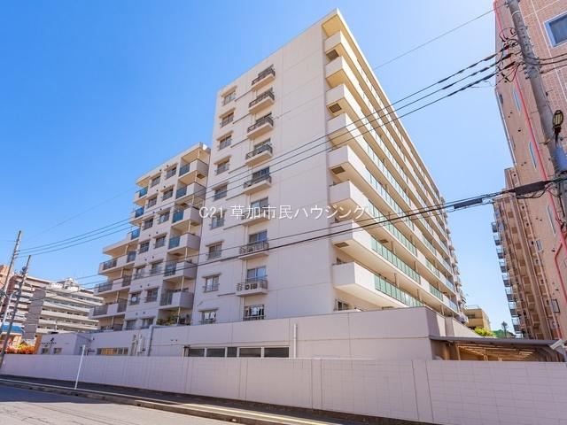 2LDK+S apartment in Soka, Saitama - Photo 1