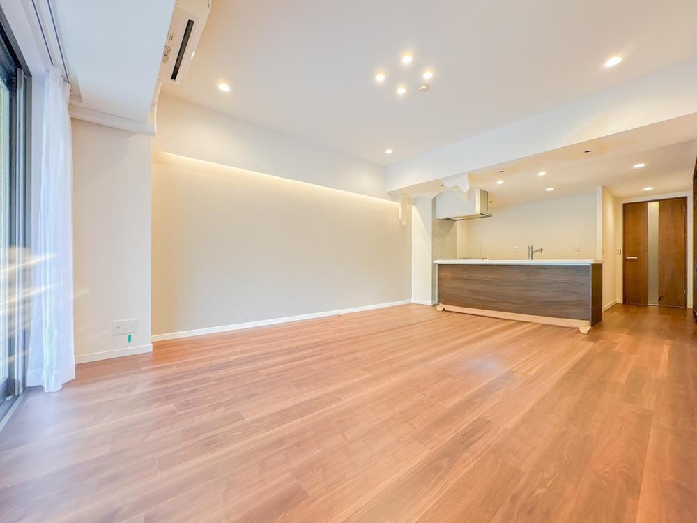 4LDK apartment in Hachioji, Tokyo - Photo 1