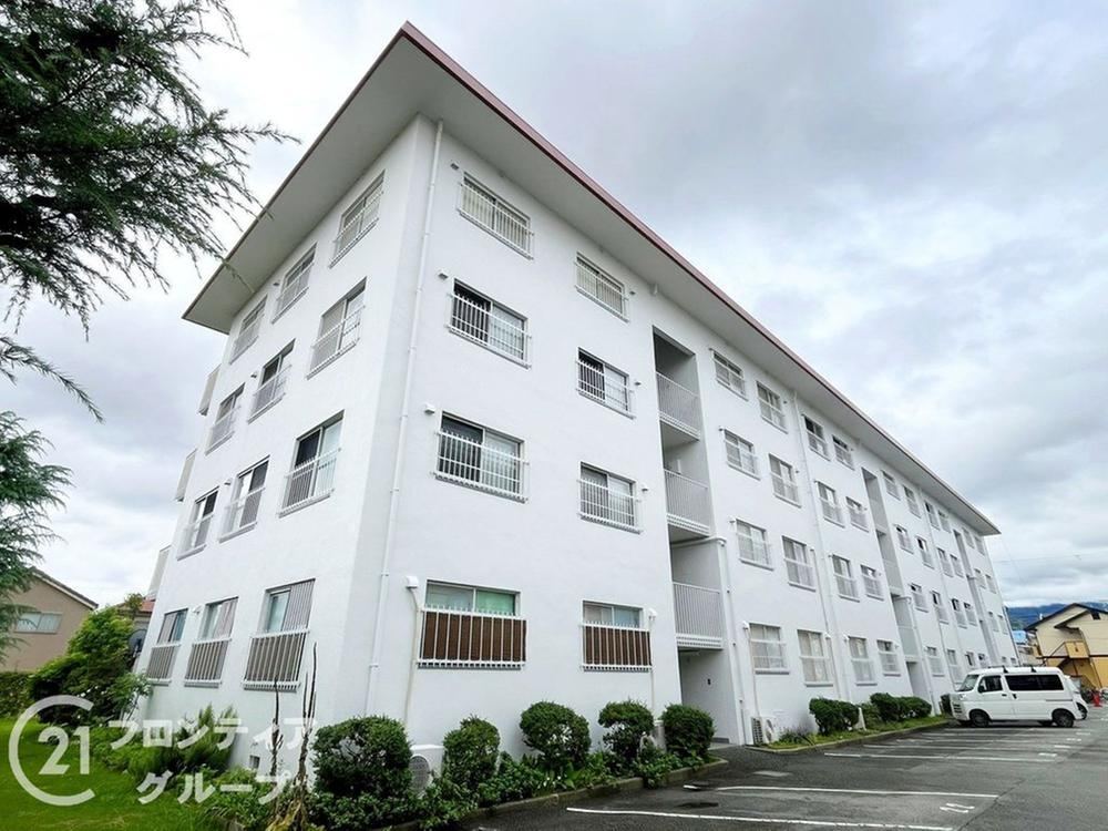 2LDK apartment in Nishinomiya, Hyogo - Photo 1