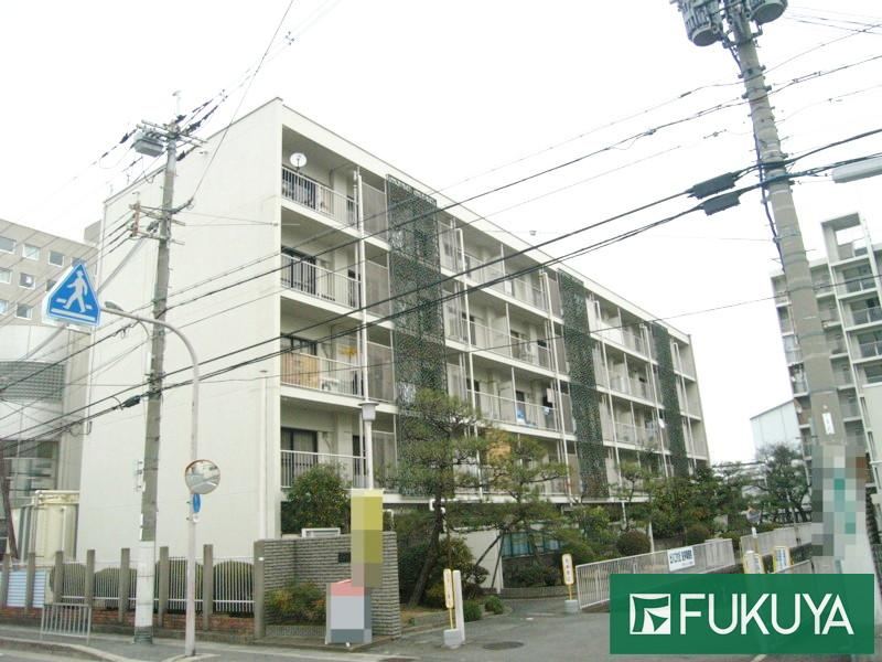 3LDK apartment in Takatsuki, Osaka - Photo 1