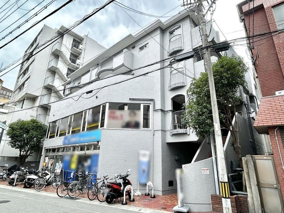 3DK apartment in Takatsuki, Osaka - Photo 1