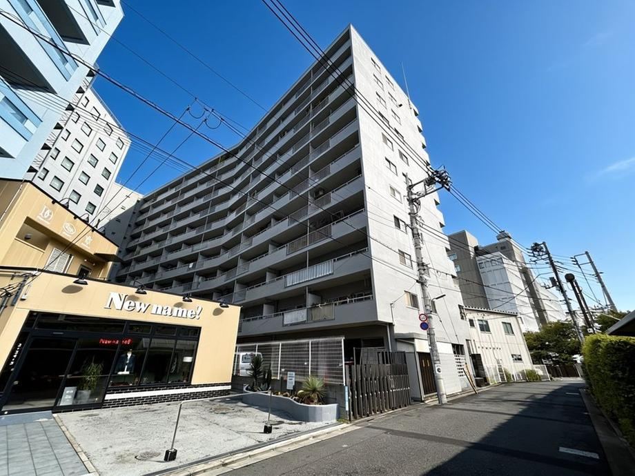 1LDK+S apartment in Meguro Ward, Tokyo - Photo 1