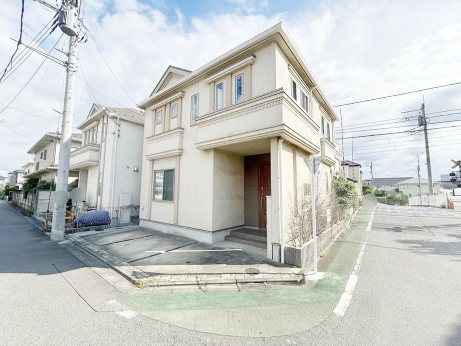 4LDK house in Chofu, Tokyo - Photo 1