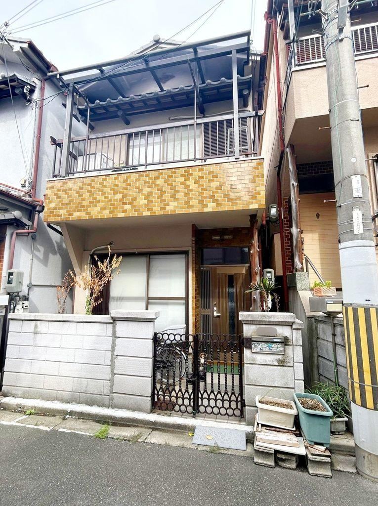 3DK house in Higashiosaka, Osaka - Photo 1