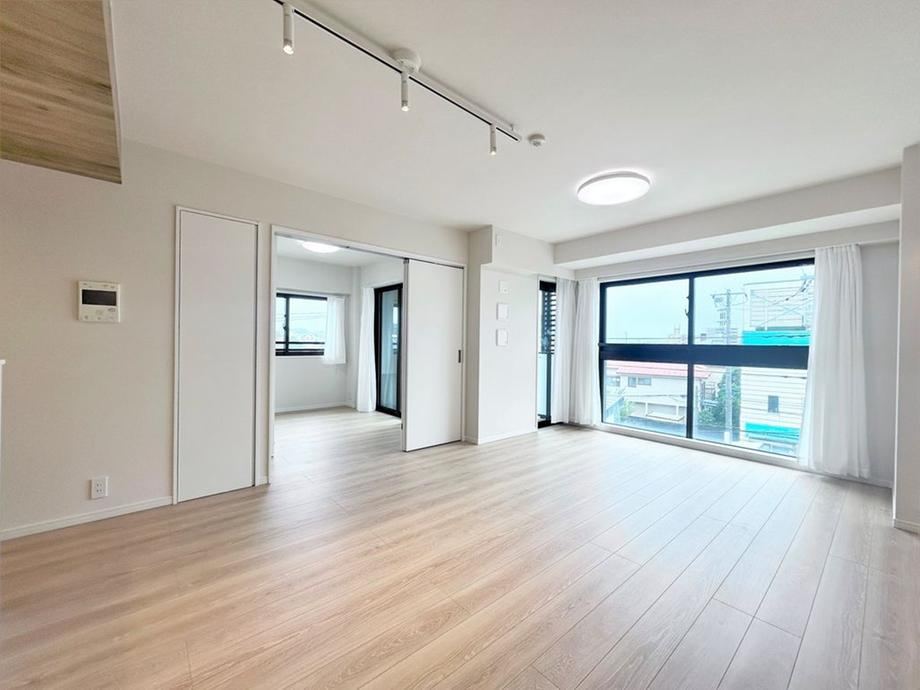 2LDK+S apartment in Fujisawa, Kanagawa - Photo 1