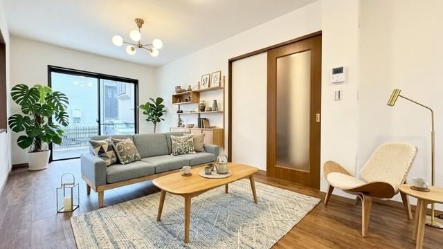 5LDK house in Ichikawa, Chiba - Photo 1