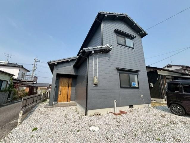 3LDK house in Sanyoonoda, Yamaguchi - Photo 1