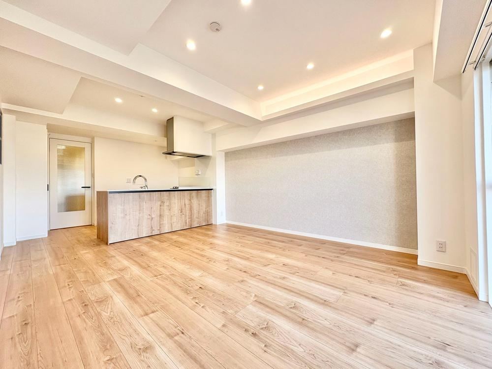2LDK apartment in Katsushika Ward, Tokyo - Photo 1