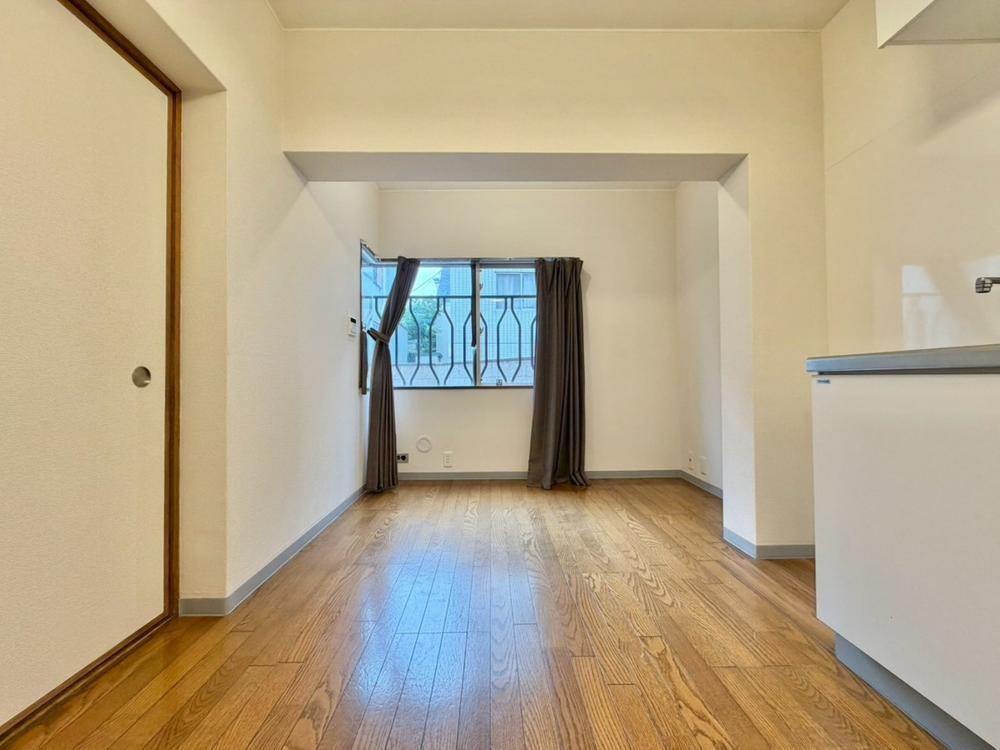 1LDK apartment in Shinjuku Ward, Tokyo - Photo 1