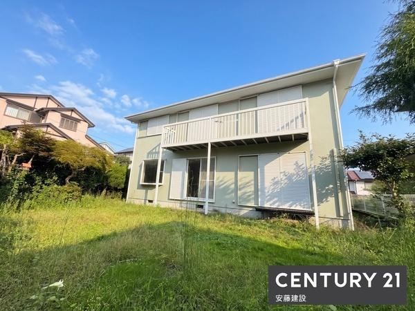 5LDK house in Hidaka, Saitama - Photo 1