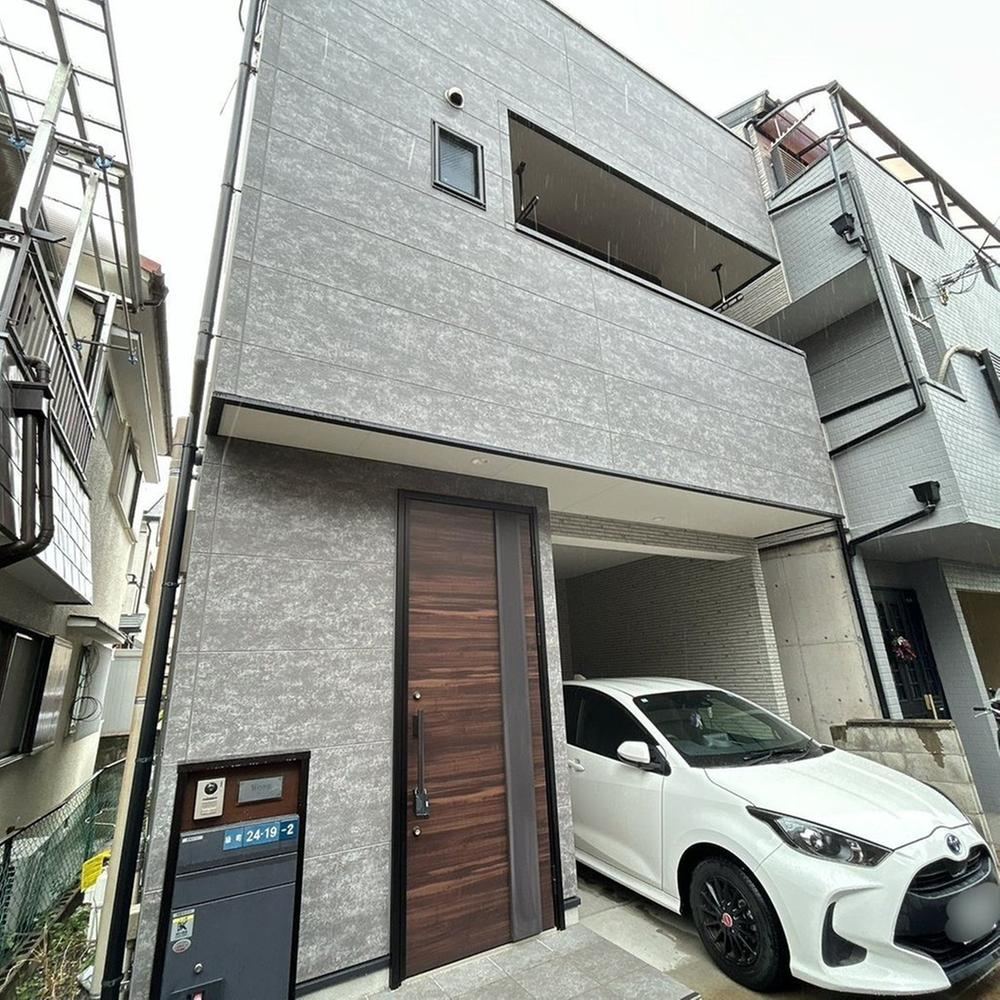 3LDK house in Neyagawa, Osaka - Photo 1