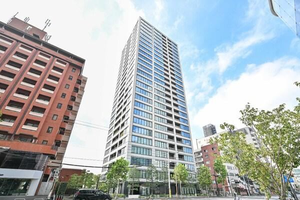 1LDK apartment in Minato Ward, Tokyo - Photo 1