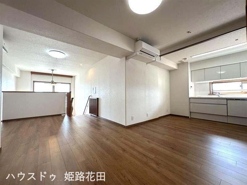 4LDK+S apartment in Himeji, Hyogo - Photo 1