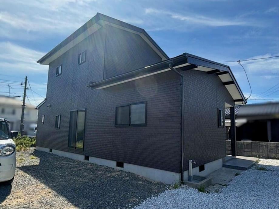 4LDK house in Ube, Yamaguchi - Photo 1