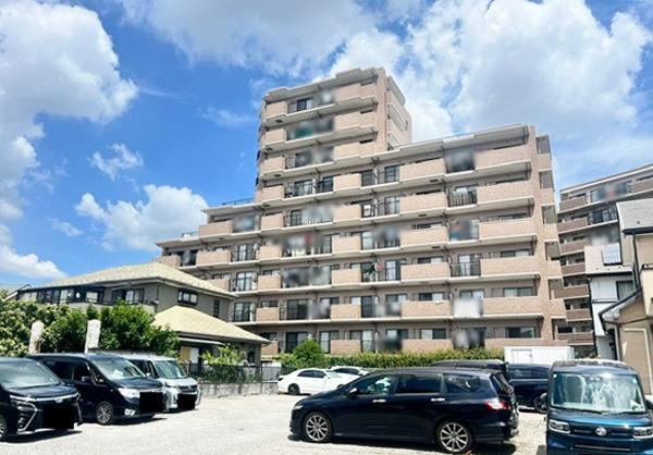 2LDK+S apartment in Adachi Ward, Tokyo - Photo 1