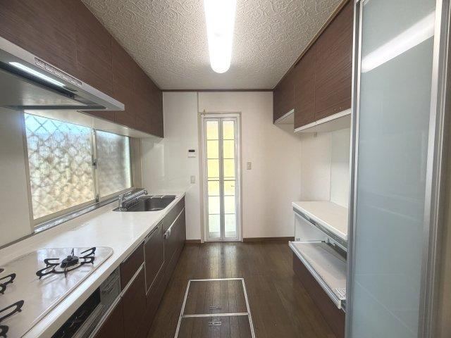 4LDK house in Nishi Ward, Kobe, Hyogo - Photo 1