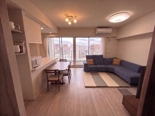 3LDK apartment in Shinagawa Ward, Tokyo - Photo 1