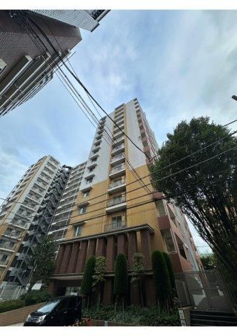 3LDK apartment in Sumida Ward, Tokyo - Photo 1