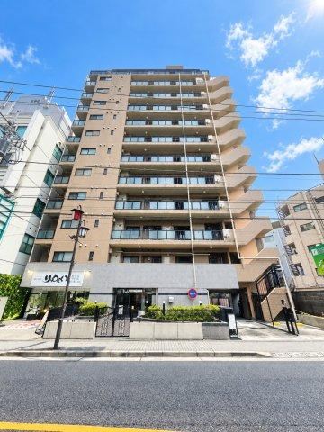 2LDK apartment in Kunitachi, Tokyo - Photo 1