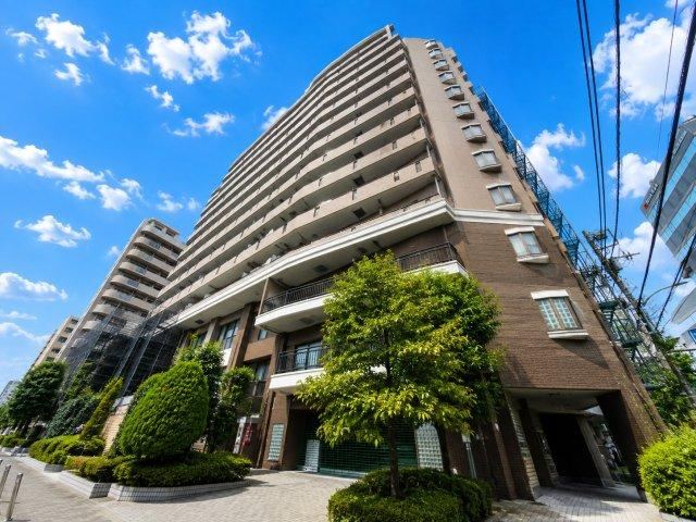 2LDK apartment in Toshima Ward, Tokyo - Photo 1